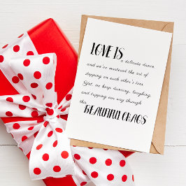 Tarjeta El amor es un caos hermoso - Tipografía Minimalist