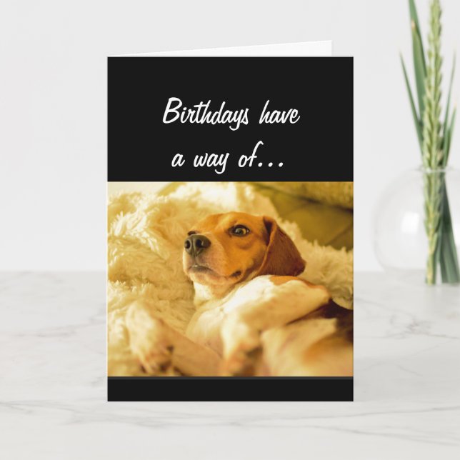 Tarjeta El cumpleaños divertido que se escabullía para (Anverso)