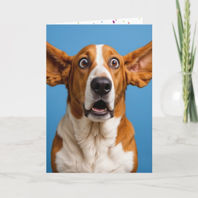 Tarjeta El cumpleaños humorístico de Basset Hound (Anverso)