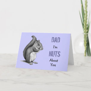 Tarjeta El día de padre, nueces sobre el papá, ardilla,