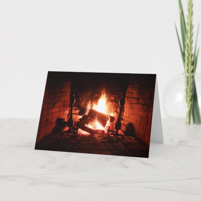 Tarjeta El fuego en la chimenea arde brillantemente (Anverso)
