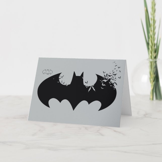 Tarjeta El logo clásico de Batman se disuelve en murciélag (Anverso)
