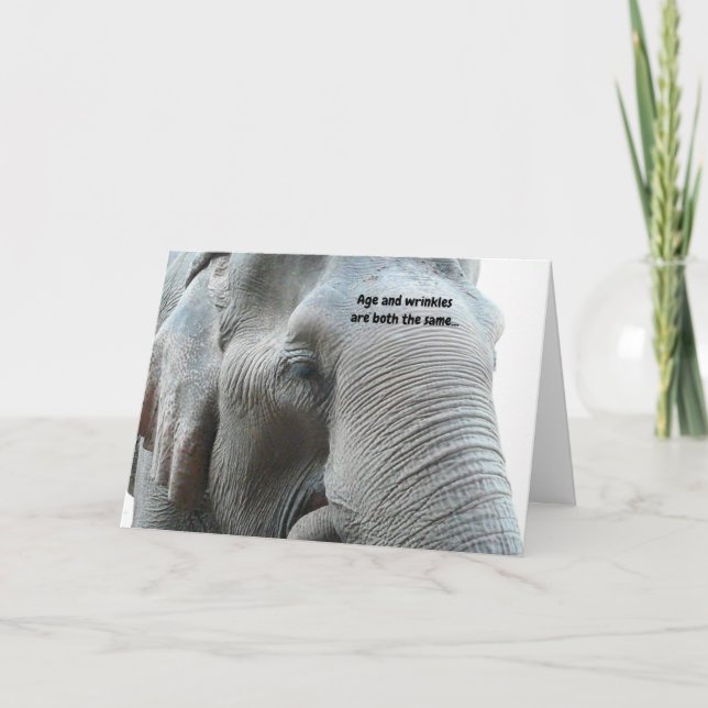 Tarjeta Elefante gracioso para un cumpleaños mayor que env (Anverso)