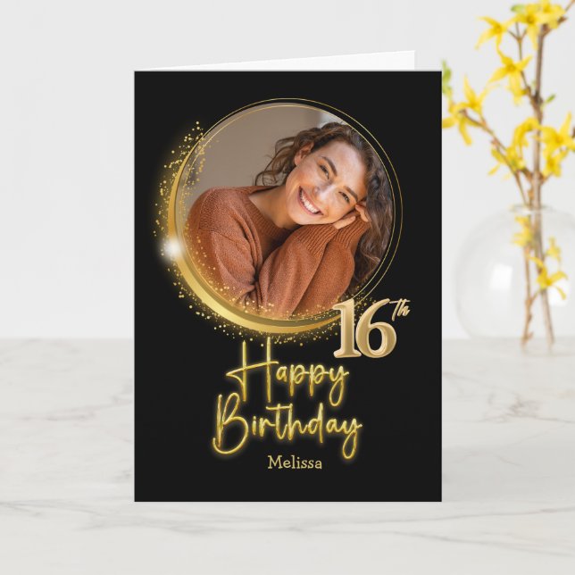 Tarjeta Elegant Black & Gold Photo Name 16th Birthday (flor amarilla)