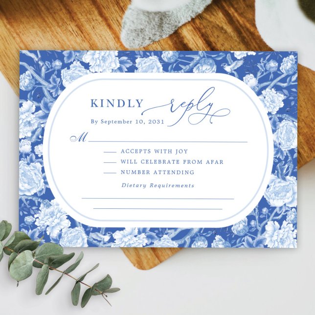 Tarjeta Elegante Blue Chinoiserie Bird Peony Wedding RSVP (Subido por el creador)