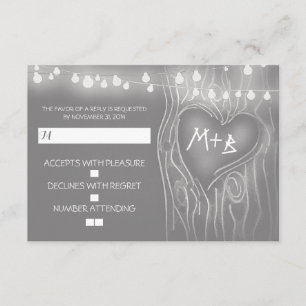 Tarjeta elegante de RSVP del árbol que se casa