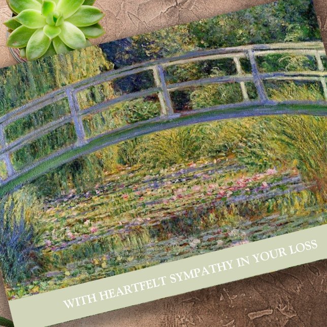 Tarjeta Elegante homenaje a la compasión por la condolenci (Monet Lilly Pond Memorial Sympathy Card)