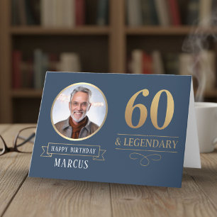 Tarjeta Elegante Navy y Oro 60 y Cumpleaños Legendario