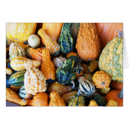 Tarjeta en blanco con fondo de color gris