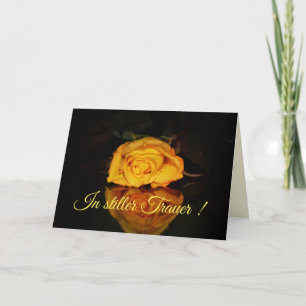 Tarjeta En silencio duelo con rosa amarilla