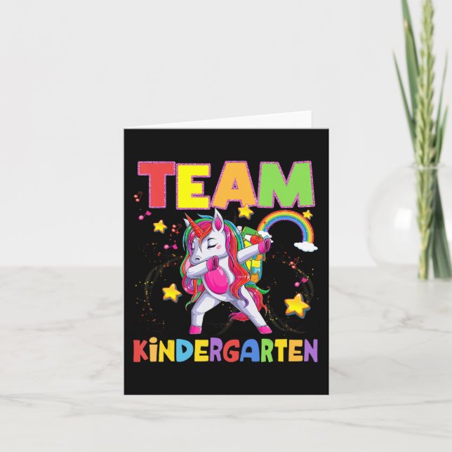 Tarjeta Equipo De Kindergarten Dabbing Unicorn De Vuelta A (Anverso)