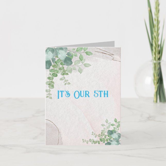 Tarjeta "Es nuestro 5º" aniversario de bodas (Anverso)