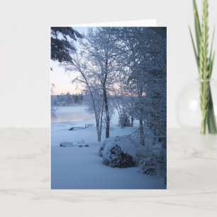 Tarjeta Escarcha de nieve en invierno sobre el lago