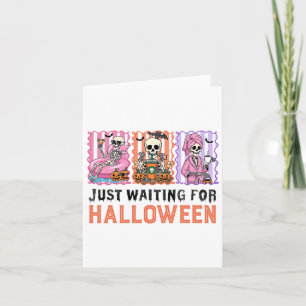 Tarjeta Esperando Al Espantador Verano De Halloween
