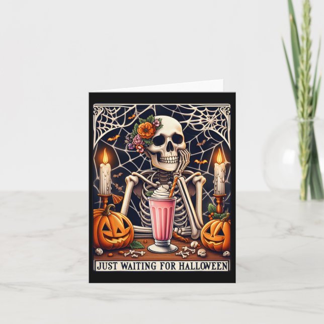 Tarjeta Esperando El Esqueleto De Halloween (Anverso)