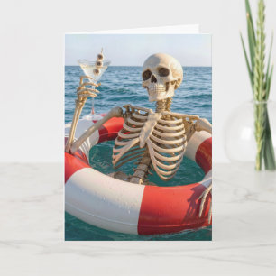 Tarjeta Esqueleto de Halloween flotando en un salvavidas