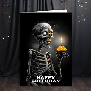 Tarjeta Esqueleto espeluznante con pastel de cumpleaños