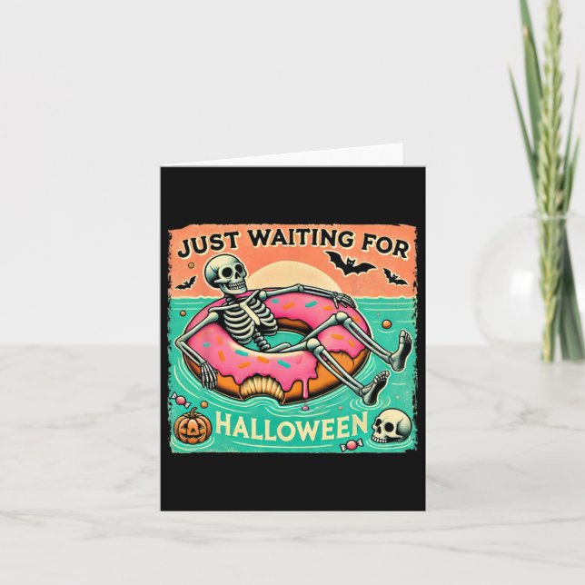 Tarjeta Esqueleto espeluznante de Summerween esperando Hal (Anverso)