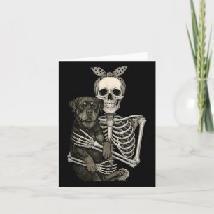Tarjeta Esqueleto sosteniendo perro Rottweiler divertido H