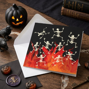 Tarjeta Esqueletos Bailarines En Llamas Fuego Para Hallowe