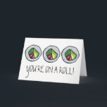 Tarjeta Estás en un Roll de felicitaciones a Sushi Califor<br><div class="desc">La tarjeta de saludo cuenta con un ilustracion de marca original de un rollo de sushi California, con YOU RE ON A ROLL y CONGRATS en una fuente divertida. ¿No ves lo que estás buscando? ¿Necesita ayuda con la personalización? Haga clic en "Contactar con este diseñador" para tener algo creado...</div>