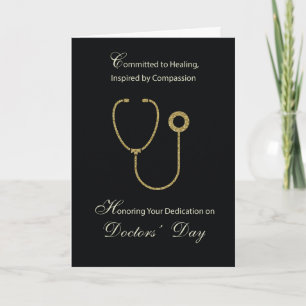 Tarjeta Estetioscopio con efecto de oro Día del médico en