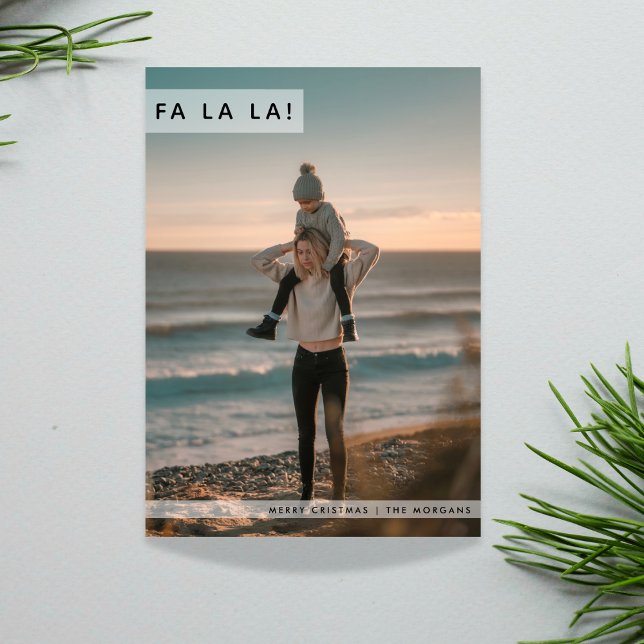 Tarjeta Fa La La Modern Family Photo Beach Navidad (Subido por el creador)