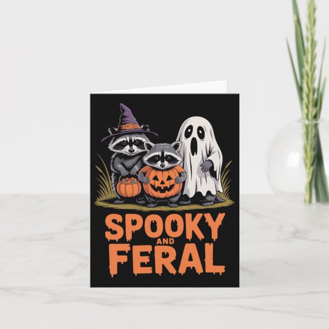 Tarjeta Fantasma Y Feral Halloween Fantasma Raccoon Opossu (Anverso)