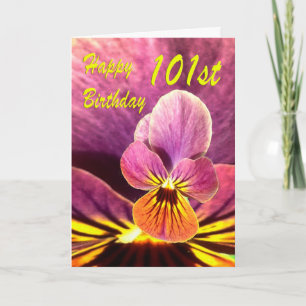 Tarjeta Felices 101 años de la flor Pansy