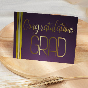 Tarjeta Felicidades de graduación en púrpura y dorado