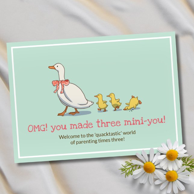 Tarjeta Felicitaciones a los trillizos verdes de la menta  (New Baby Ducks Mint Green Triplets Congratulations Card)