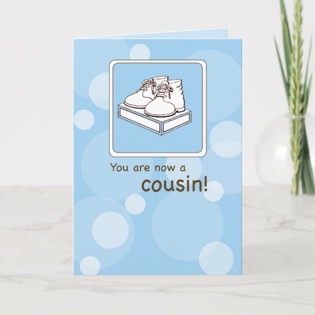 Tarjeta Felicitaciones a nuevo primo, zapatos de bebé (Anverso)