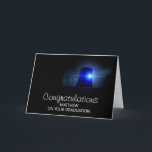 Tarjeta Felicitaciones a oficial de policía| Salir<br><div class="desc">La policía desfilando una tarjeta de desfile con un simple fondo negro con una sola sirena azul que parpadea y felicitaciones personalizadas por graduarse.</div>