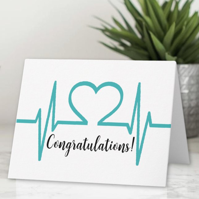Tarjeta Felicitaciones por la graduación de enfermera doct (Simple Heart Beat Nurse Doctor Medical Graduation Card)