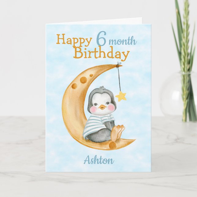 Tarjeta Feliz 6 meses de cumpleaños pingüino y azul lunar (Anverso)