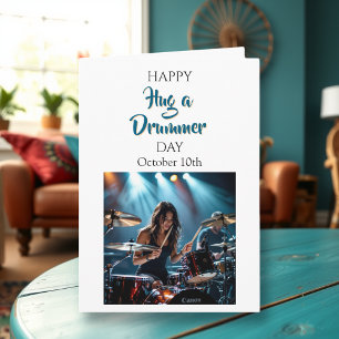Tarjeta Feliz abrazo a un día de baterista   Festividades 