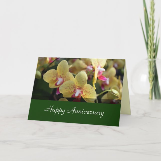 Tarjeta Feliz aniversario, flores de orquídea amarilla (Anverso)