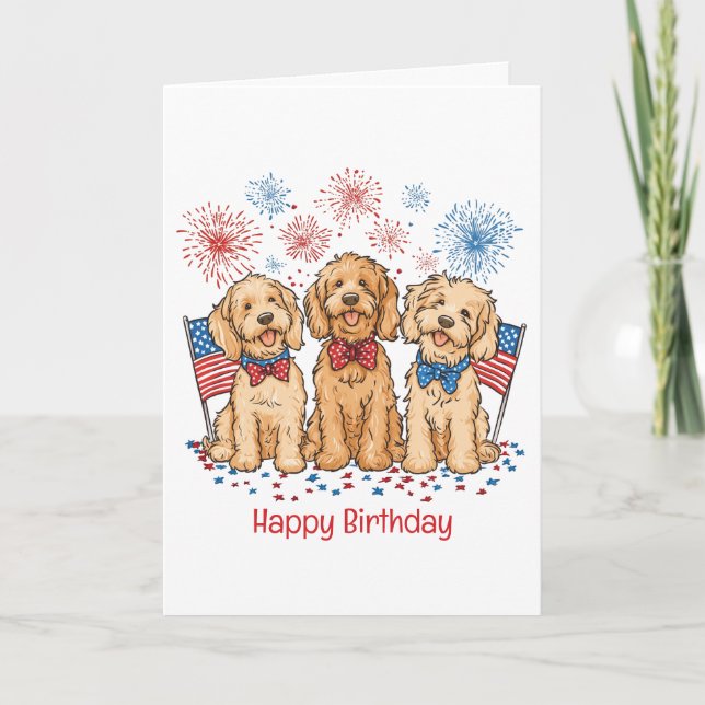 Tarjeta Feliz Cumpleaños 4 De Julio Goldendoodle Dogs (Anverso)