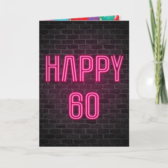 Tarjeta Feliz cumpleaños 60 Neon Sign en ladrillo (Anverso)