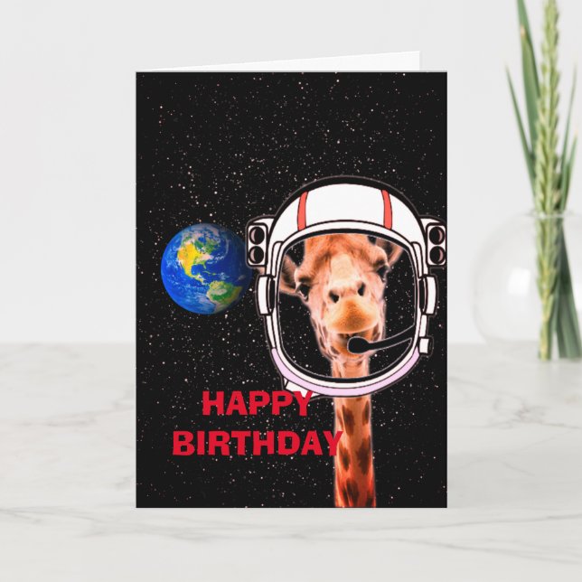 Tarjeta Feliz cumpleaños a la jirafa en el humor espacial (Anverso)