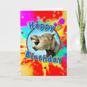 Tarjeta Feliz cumpleaños del caballo riéndose