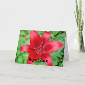 Tarjeta Feliz cumpleaños del lirio rojo