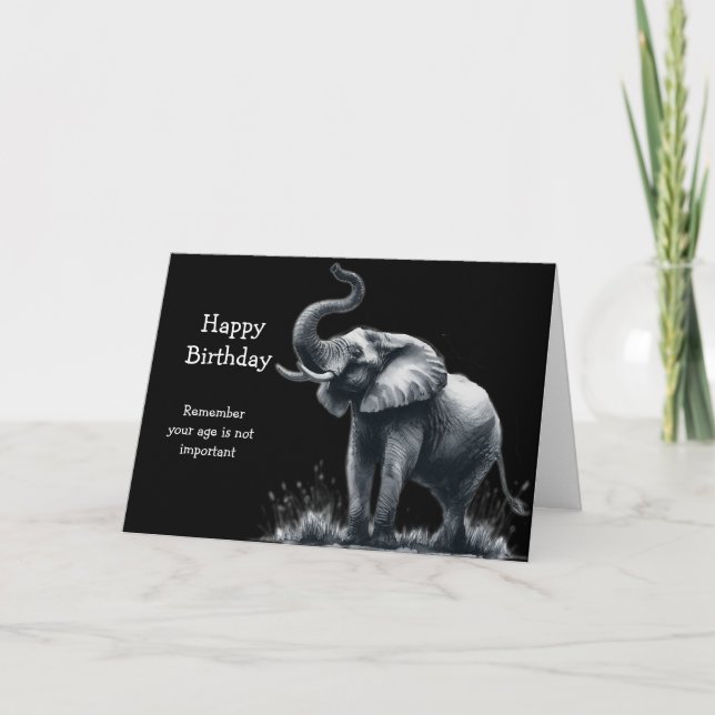 Tarjeta Feliz cumpleaños es un elefante gracioso e irrelev (Anverso)