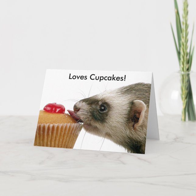 Tarjeta Feliz cumpleaños Ferret ama los pasteles (Anverso)
