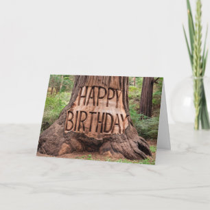 Tarjeta Feliz cumpleaños llevado al árbol