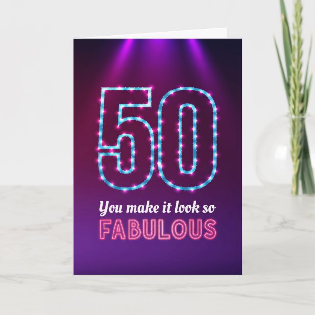 Tarjeta ¡Feliz cumpleaños número 50, lo haces parecer tan  (Anverso)