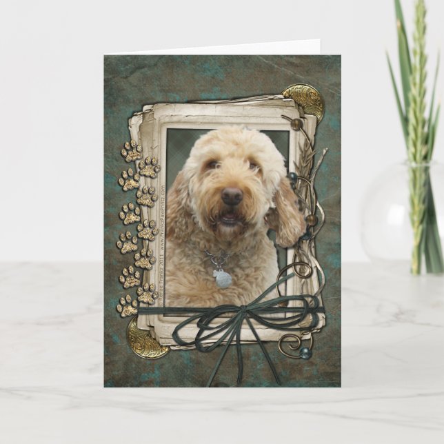 Tarjeta Feliz cumpleaños - patas de piedra - GoldenDoodle (Anverso)