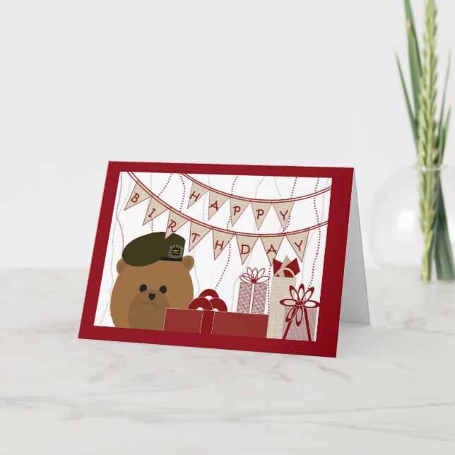 Tarjeta ¡Feliz cumpleaños, soldado de Beret verde del ejér (Anverso)