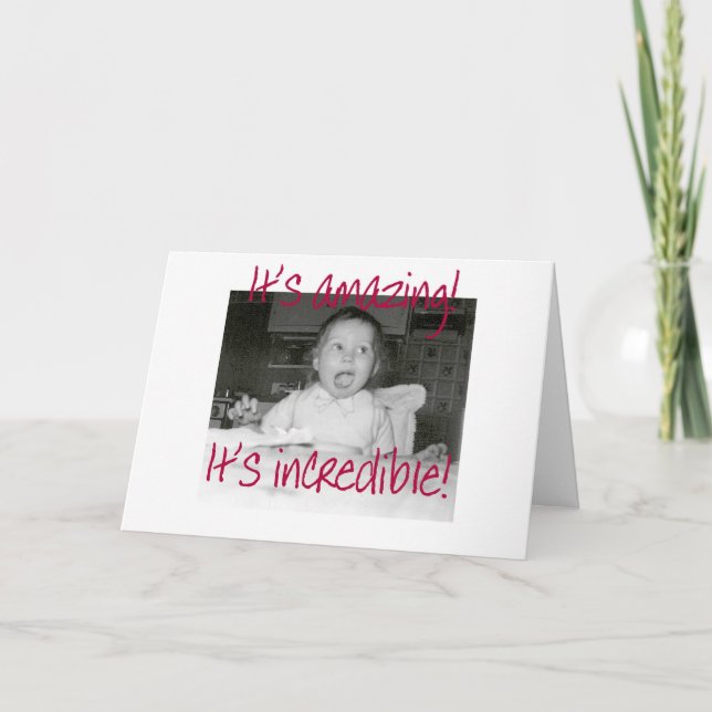 Tarjeta Feliz cumpleaños sorprendente del bebé (Anverso)