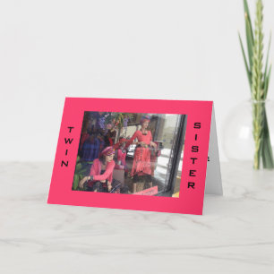 TARJETA FELIZ CUMPLEAÑOS TWIN HERMANNEQUIN DICE "¡TIENDA!"